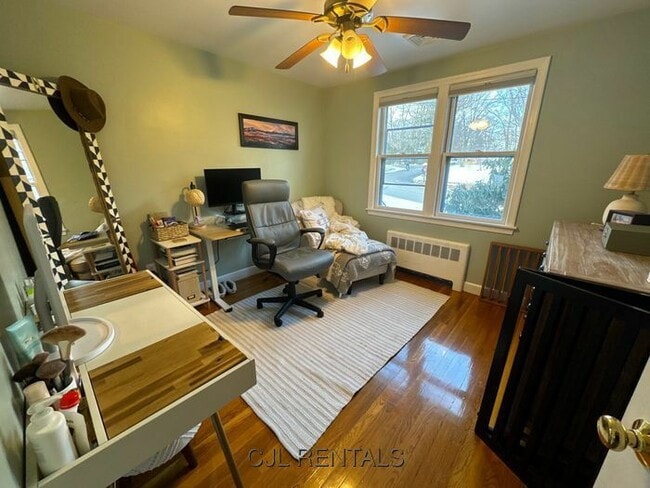 Building Photo - 41 Beaverbrook Rd