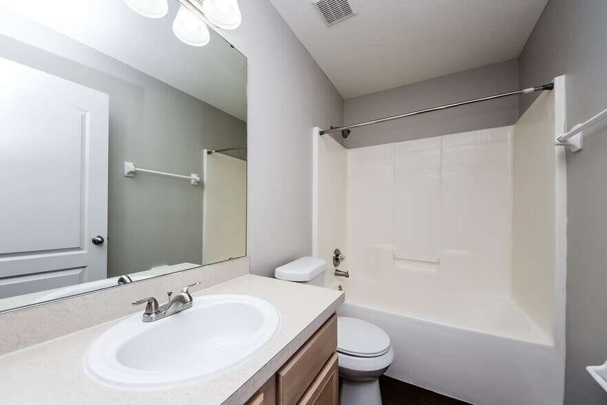 Building Photo - 3623 Doe Run Dr