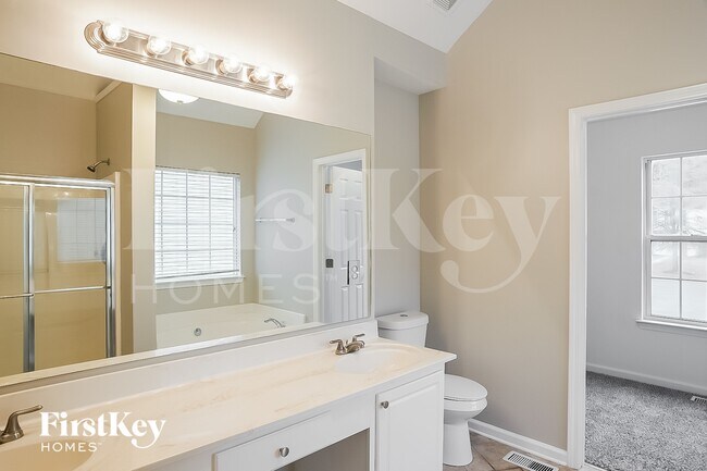 Building Photo - 4442 Brittany Dr