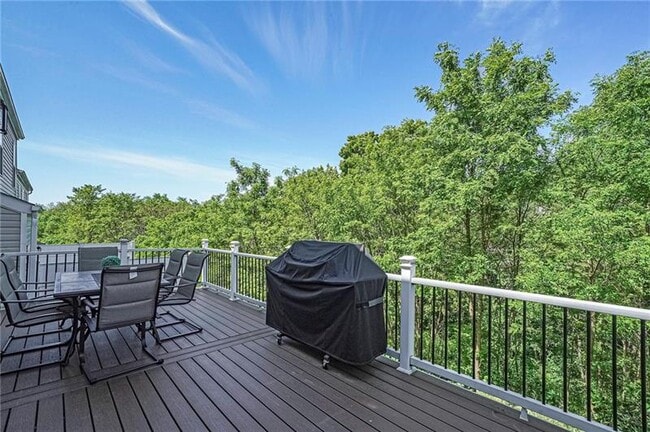 Building Photo - 512 Isabella Ct