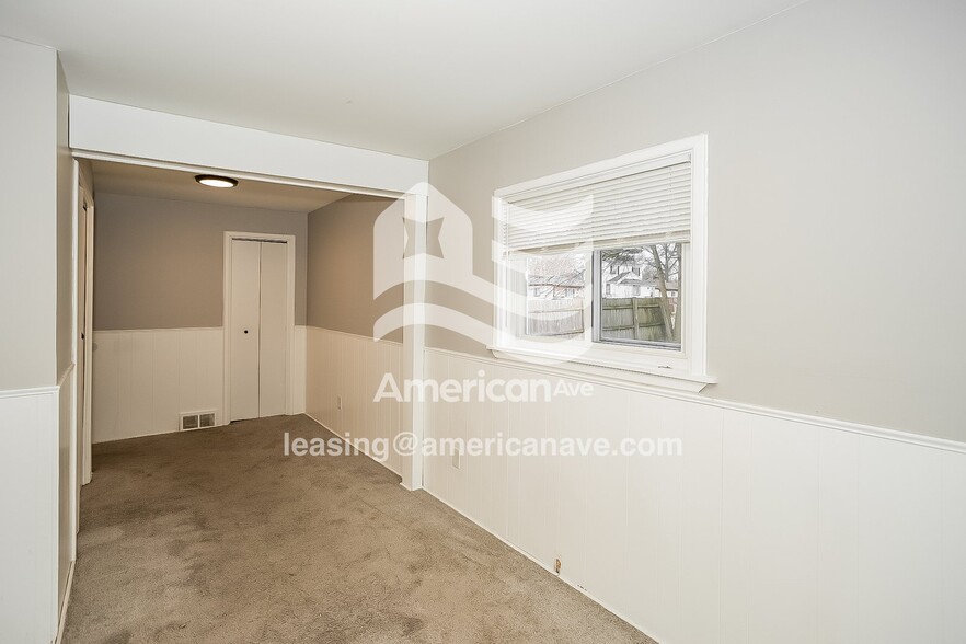 Building Photo - 23115 Powell Ave