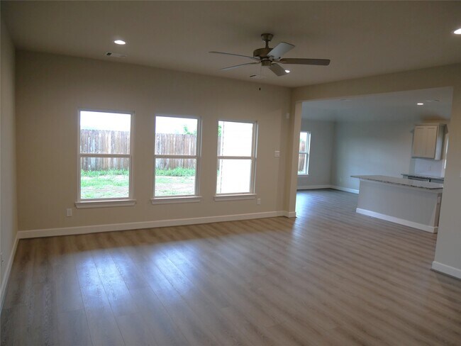 Building Photo - 1621 La Delle St