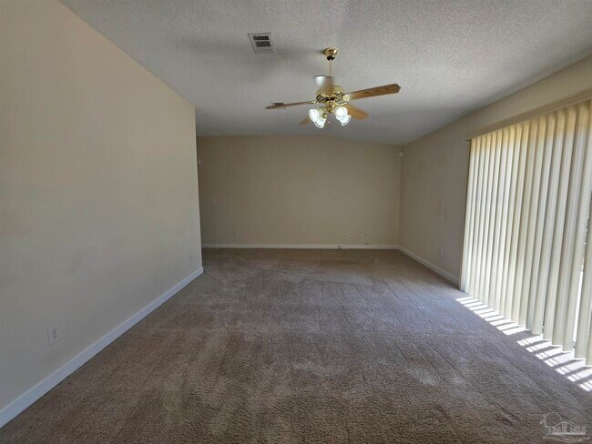 Building Photo - 720 Buoy Dr