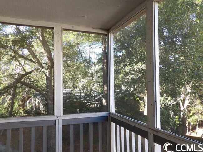 Building Photo - 10166 Beach Dr SW