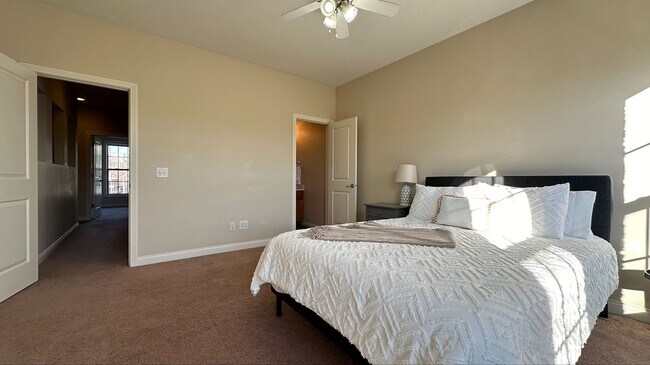 Building Photo - Amazing Location - Downtown Modern Living:...