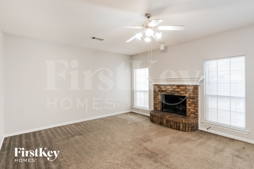 Building Photo - 1509 Dreama Dr