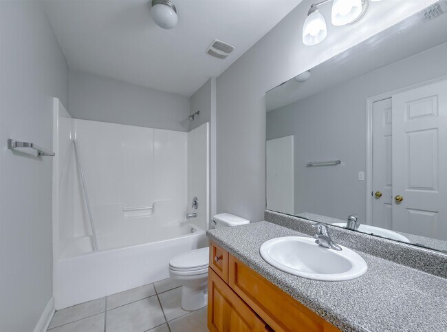 Building Photo - 3289 Sawtooth Dr