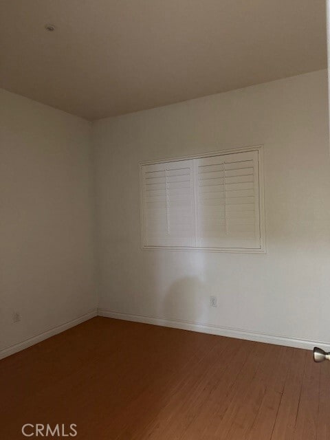Building Photo - 11347 Elwood Ave
