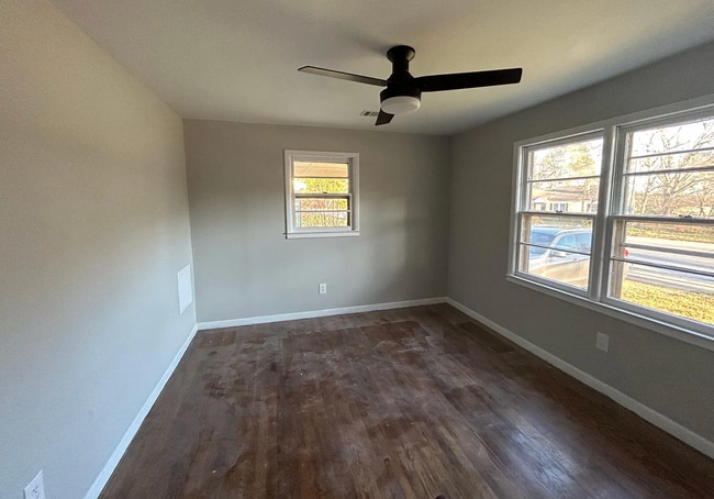 Building Photo - 1021 Old Bishop Rd