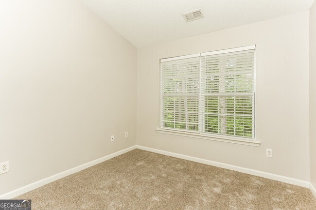 Building Photo - 241 Lossie Ln