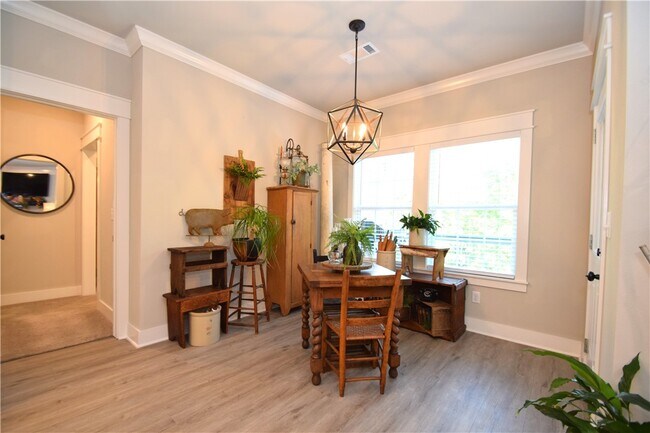 Building Photo - 42 Tummell Dr