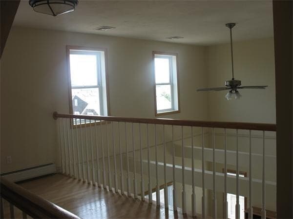 Building Photo - 2 Sandy Way