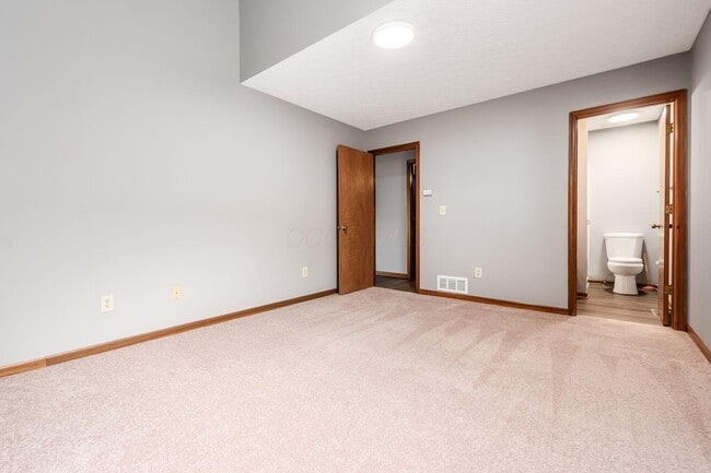 Building Photo - 8308 Talia Ct