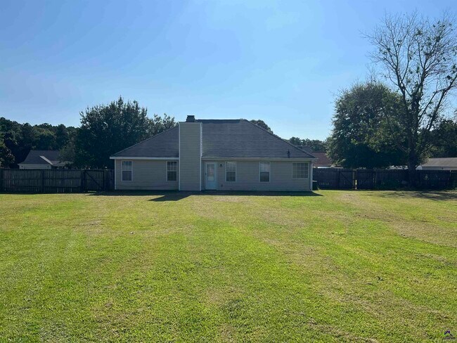 Building Photo - 103 Jessica Ct