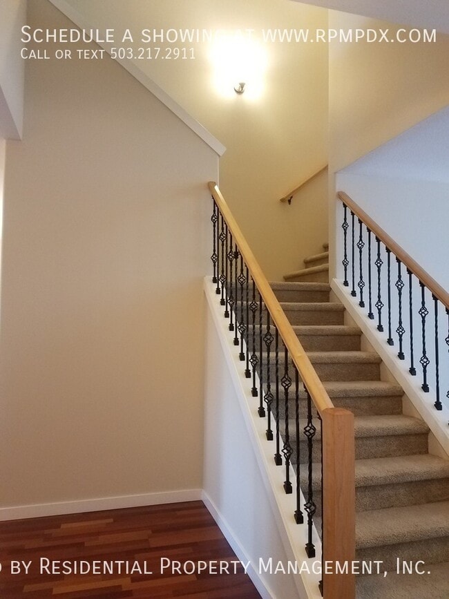 Building Photo - 15355 SW Greenfield Dr