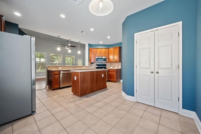 Building Photo - 2016 Melissa Oaks Ln