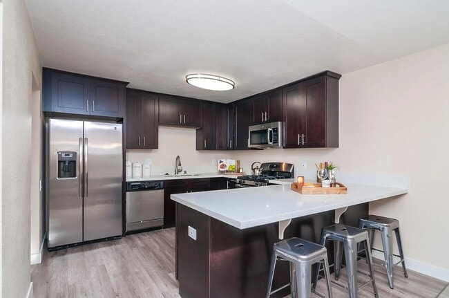 Building Photo - 4 Bedrooms and 2.5 baths!  Modern upgrades...
