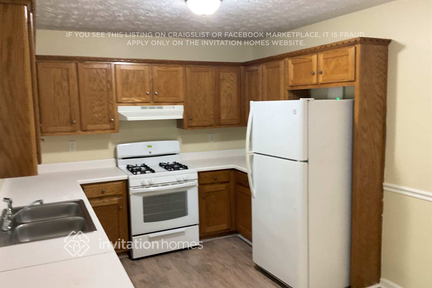 Building Photo - 15 Tracey Ln