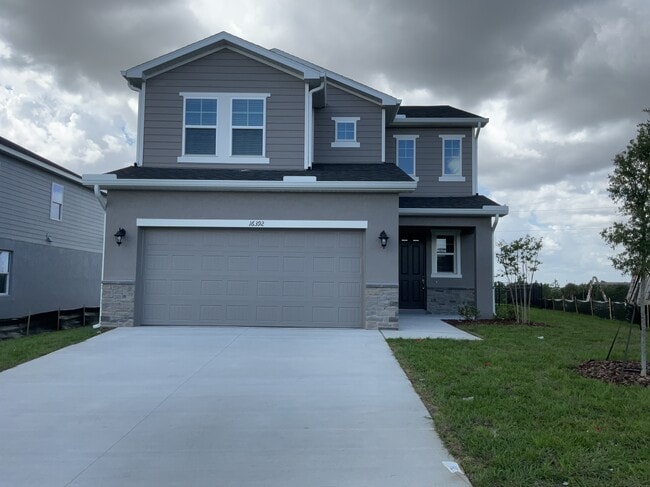 Building Photo - 16392 pine terrace street