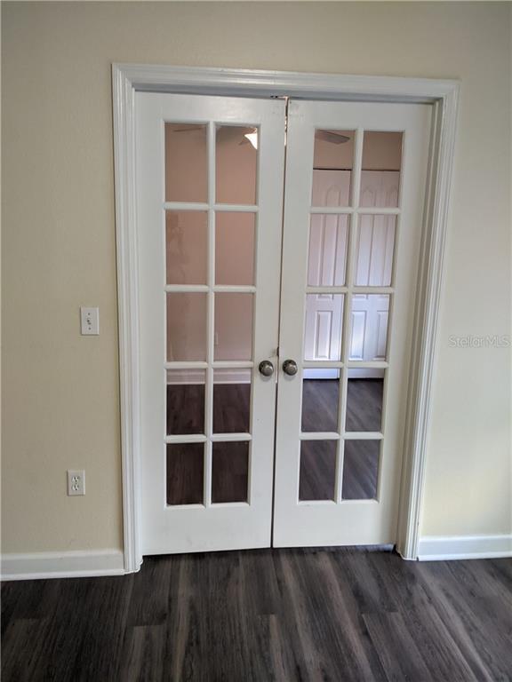 Building Photo - 2025 Dixie Belle Dr