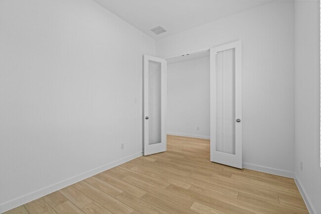 Building Photo - 2720 Grv Crst Dr
