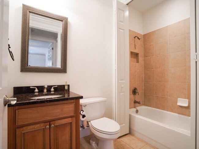 Building Photo - 4955 Ivy Ridge Dr SE