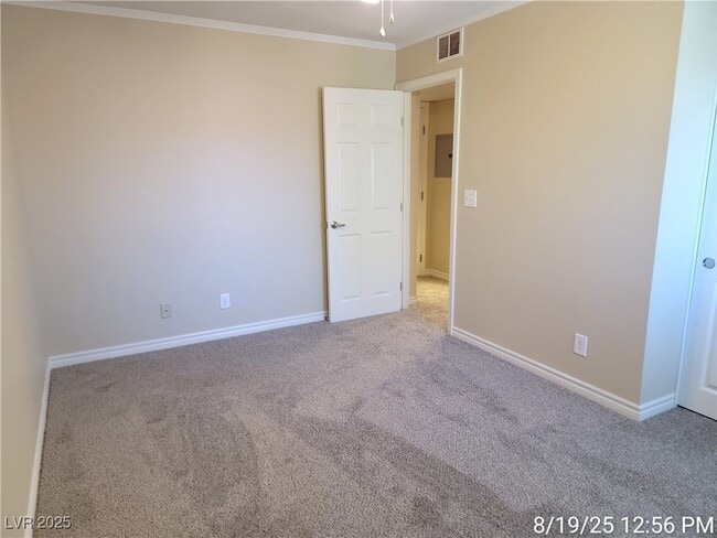 Building Photo - 5163 Indian River Dr