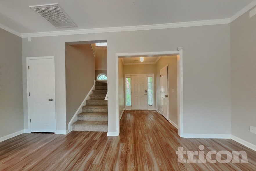 Building Photo - 5931 Bluestem Cir