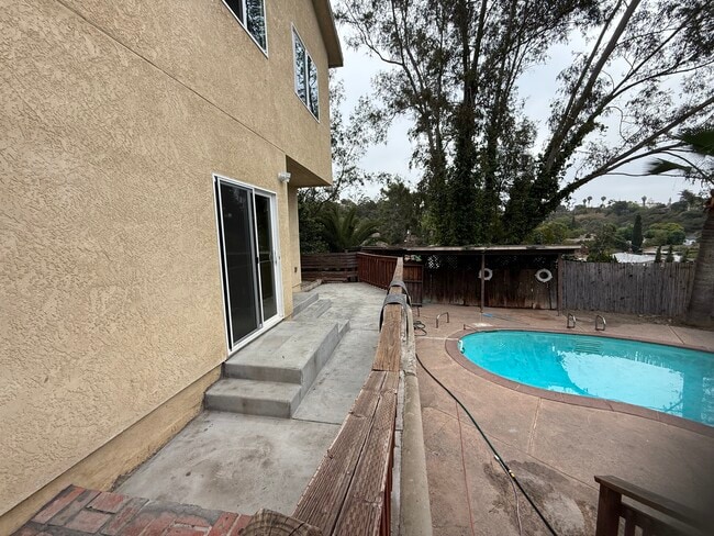 Building Photo - 4951 Campanile Dr