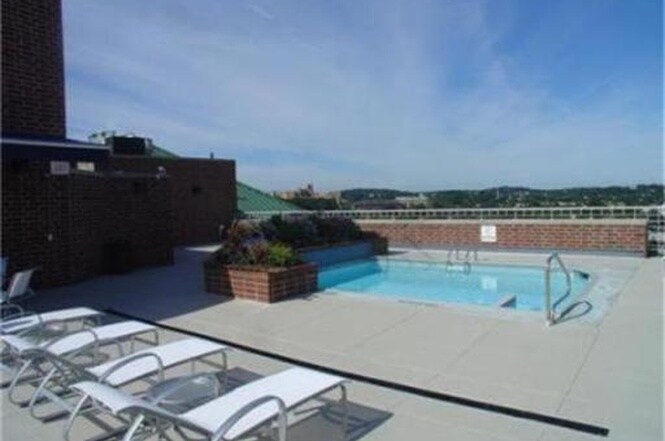 Building Photo - 15 N Beacon St