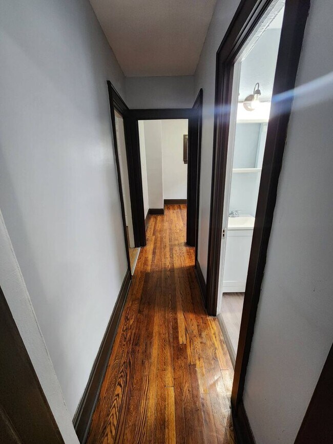 Building Photo - 12022 Griffing Ave