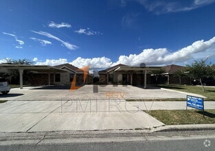 Building Photo - 3007 Linda Vista St