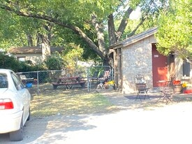 Building Photo - 429 N Wilhite