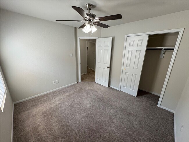 Building Photo - 18326 W Hardy Rd