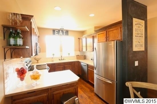 Building Photo - SW Old Mill Area 3 Bdrm, 2 Bath, All Appliances, A/C, Gas Heat/Fireplace, Dbl Garage