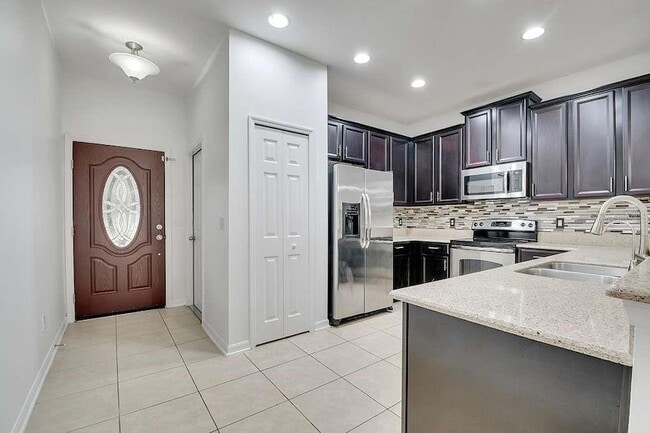 Building Photo - 9161 Shepton St