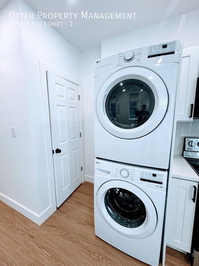 Building Photo - 3050 N 8th St