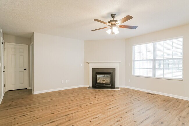 Building Photo - 1227 Arbor Greene Dr