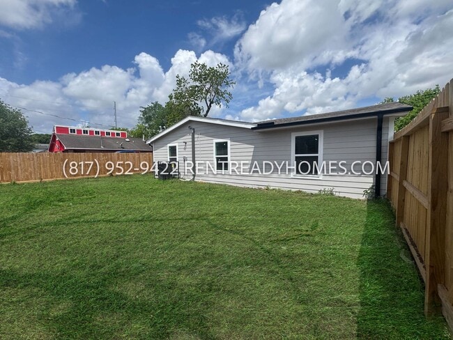 Building Photo - 3810 Weslow St