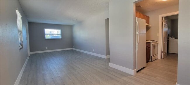 Building Photo - 6625 W Shore Cir