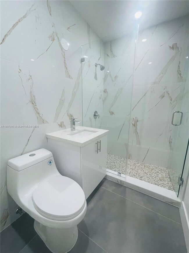 Building Photo - 1145 NW 25th St