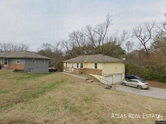 Building Photo - 2330 N 75th Terrace