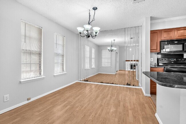 Building Photo - Where Comfort Meets Everyday Luxury!