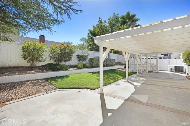Building Photo - 31341 Pahuta St