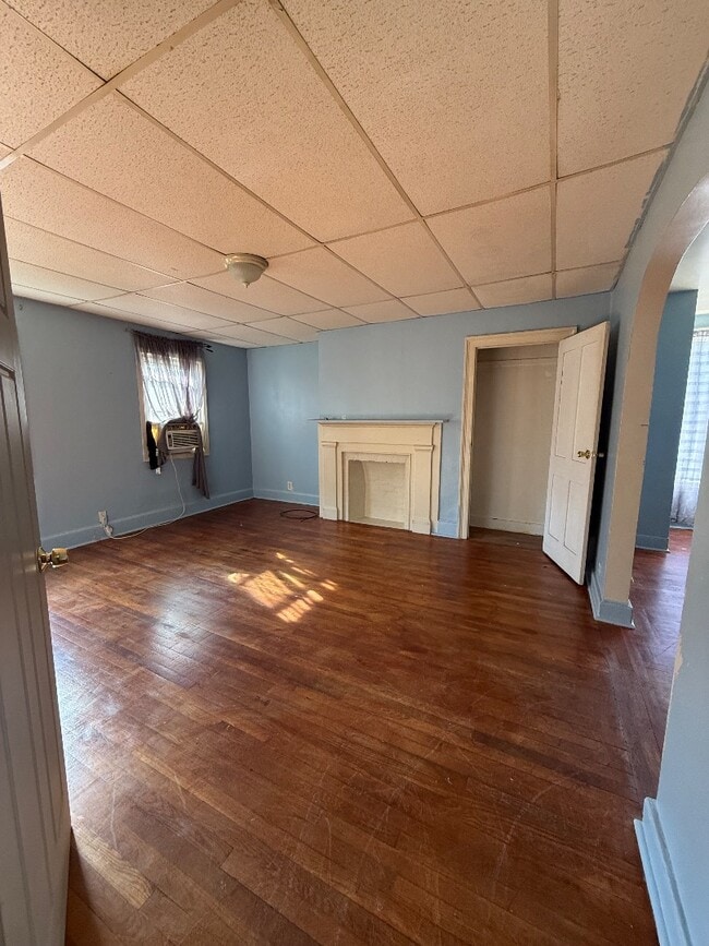 Primary Photo - 1008 Park Ave