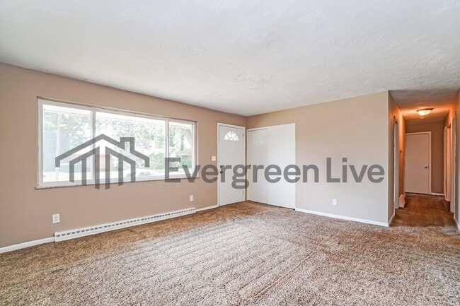 Building Photo - 1456 Picard Rd