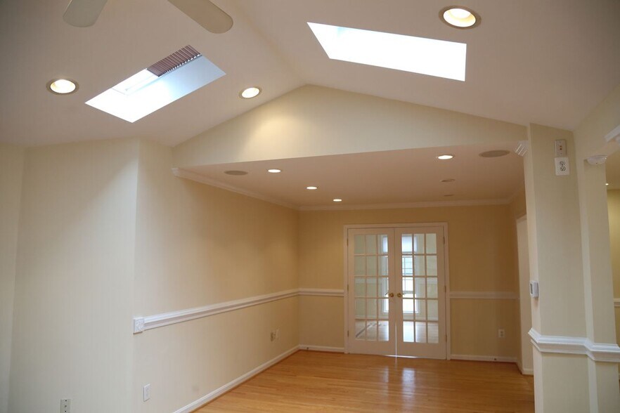 Building Photo - 11417 Beechgrove Ln