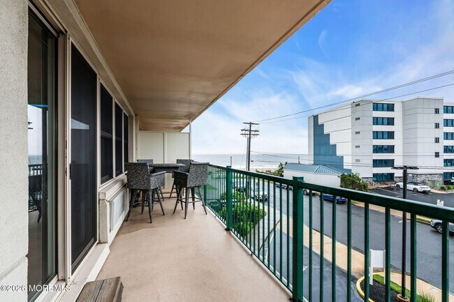 Building Photo - 480 Ocean Blvd