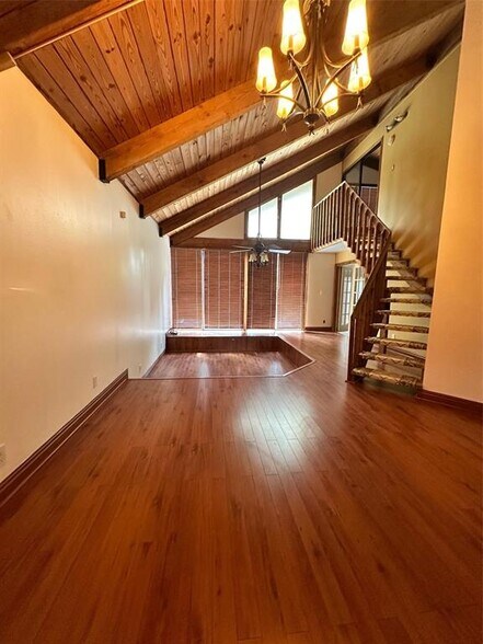 Building Photo - 6131 NW 34th Way