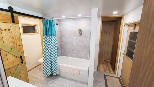 Bathroom - 18739 NE 238th Ter